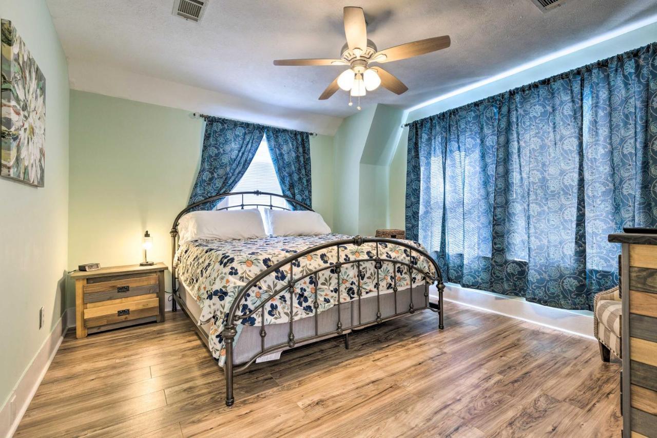 Beachside Getaway - Walk To Gulf, Pier And Casino! Villa Gulfport Esterno foto